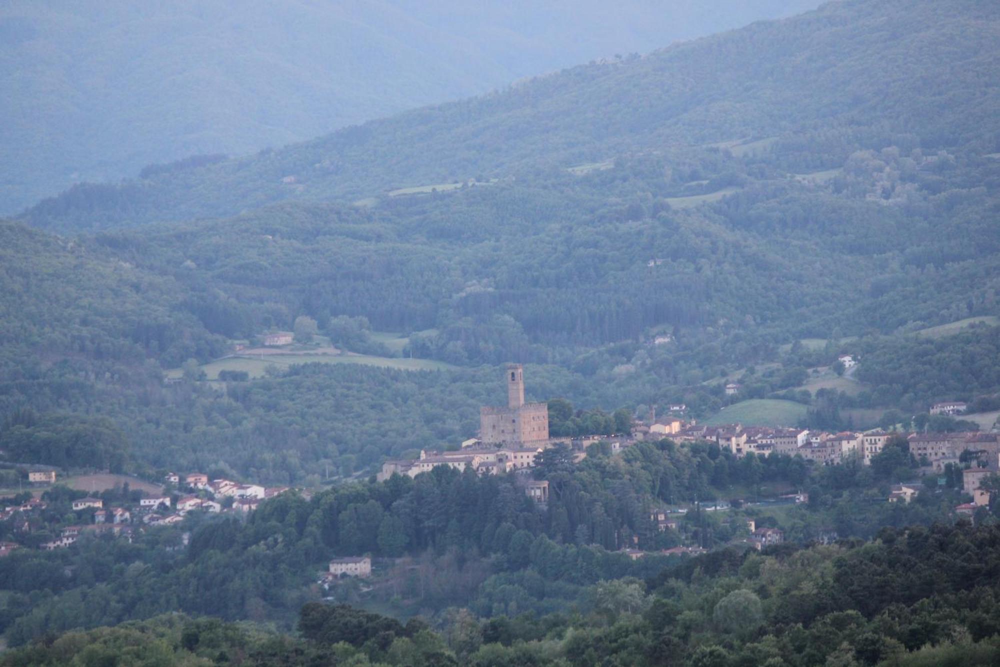 Fattoria Di Belvedere Poppi Exterior foto